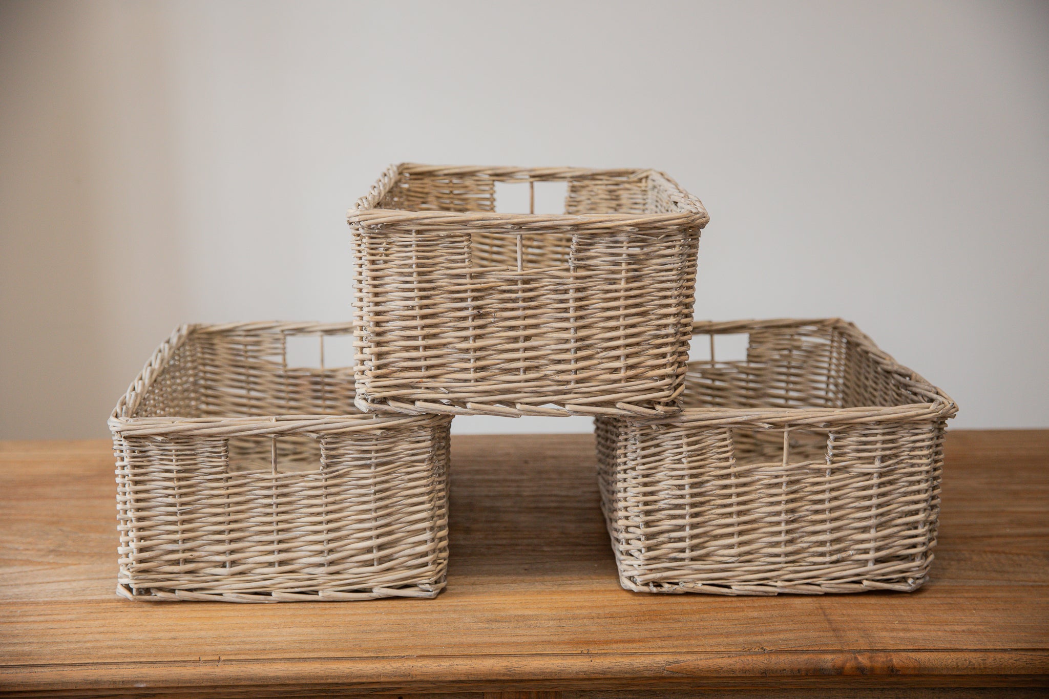 H&K set of willow wicker storage baskets - in Ivory Cream