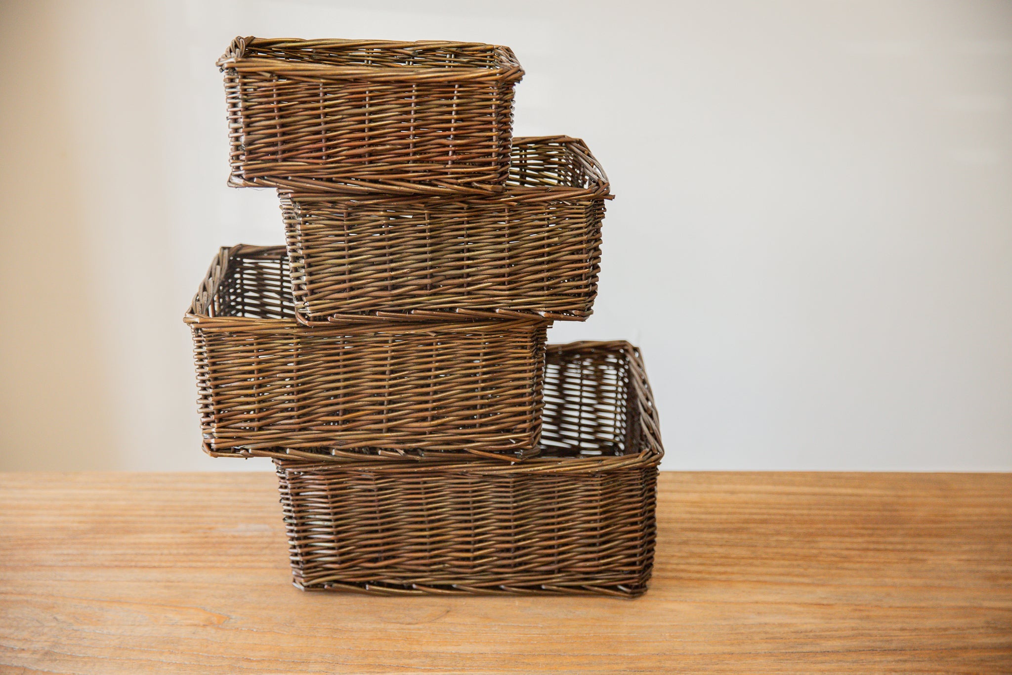 H&K Set of 4 sizes willow wicker storage baskets - in forest brown