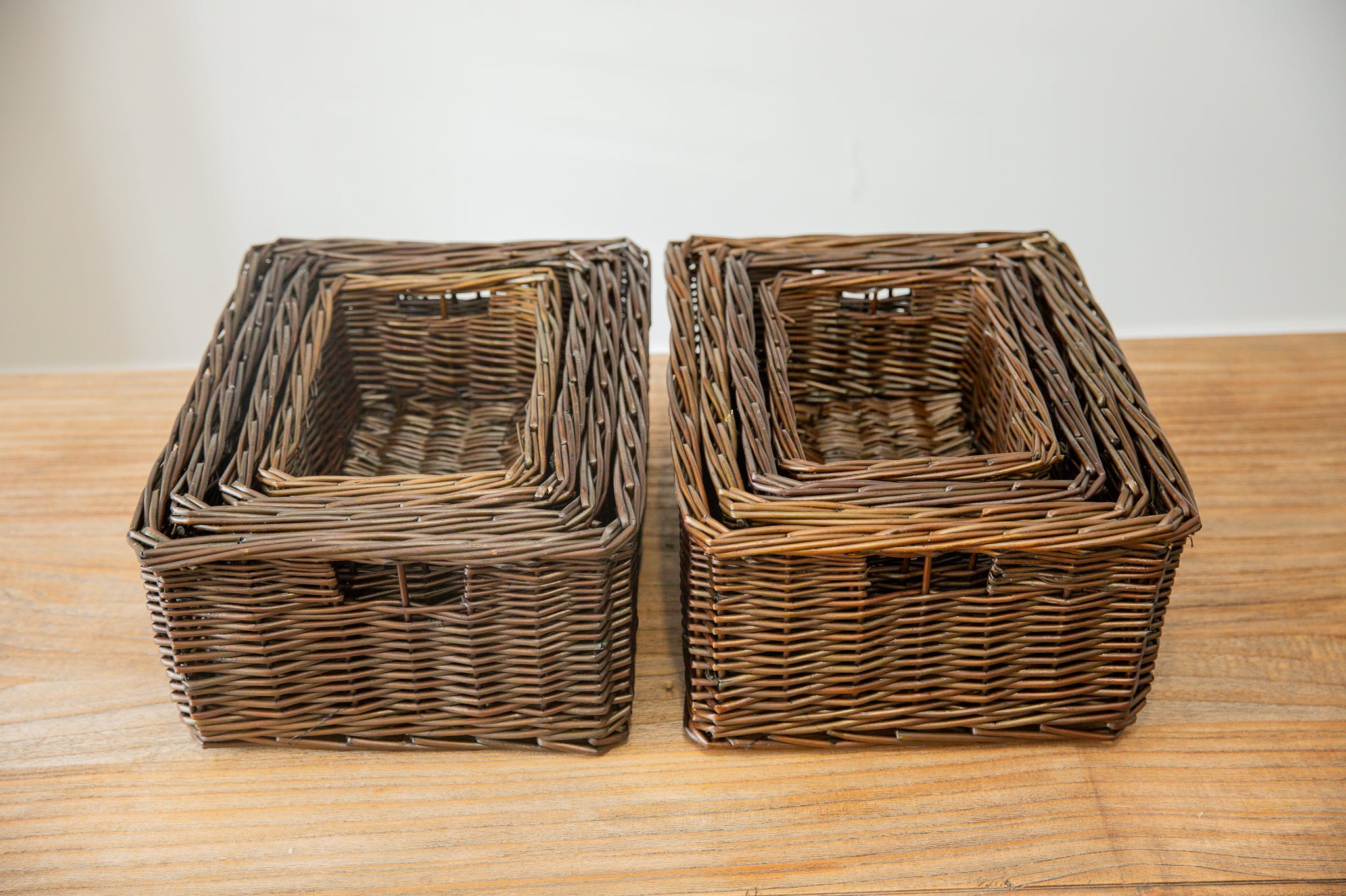 H&K Set of 4 sizes willow wicker storage baskets - in forest brown