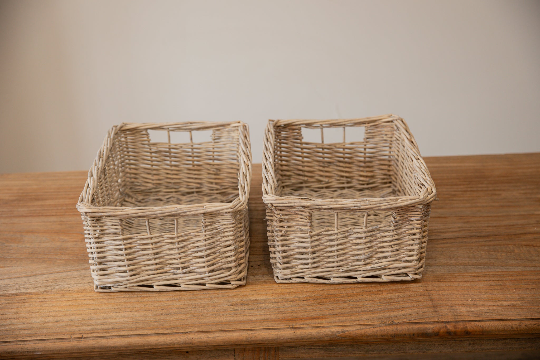 H&K set of willow wicker storage baskets - in Antique Wash